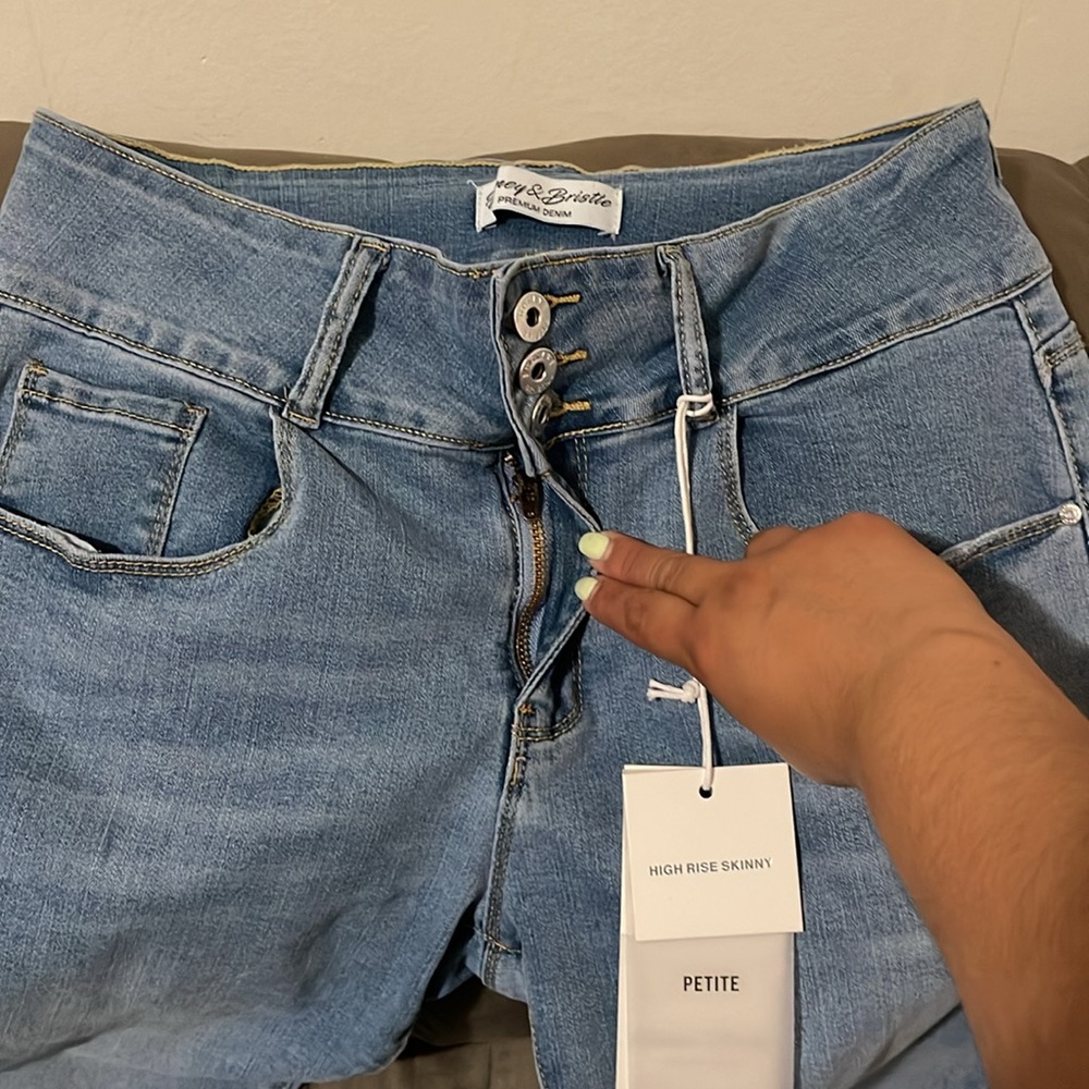 Womens New with tags Light Blue Jeans faded details HighRiseSkinny size 12petite - Picture 2 of 4